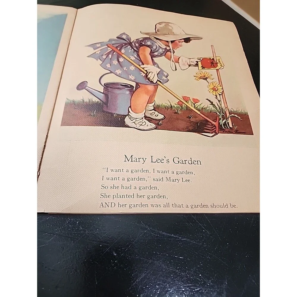 Vintage Nursery Rhymes Samuel Lowe Company Paperback Book 1942